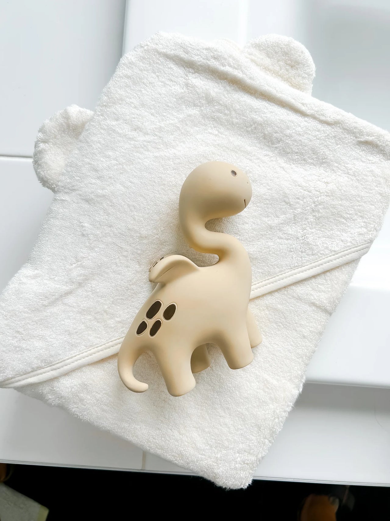 WINNIE PARKES DIPLO THE DINO-DRAGON NATURAL RUBBER TEETHER - BROWN