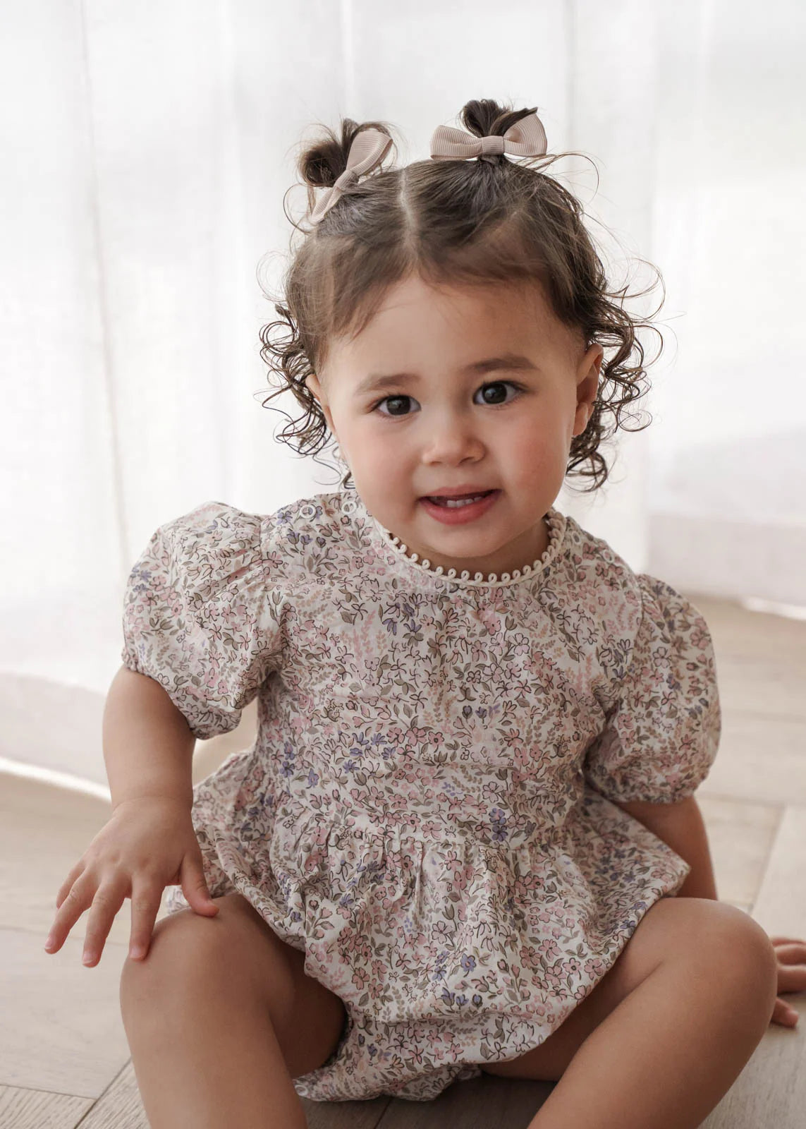 RAI & CO ELIZA FLORAL ROMPER CREAM