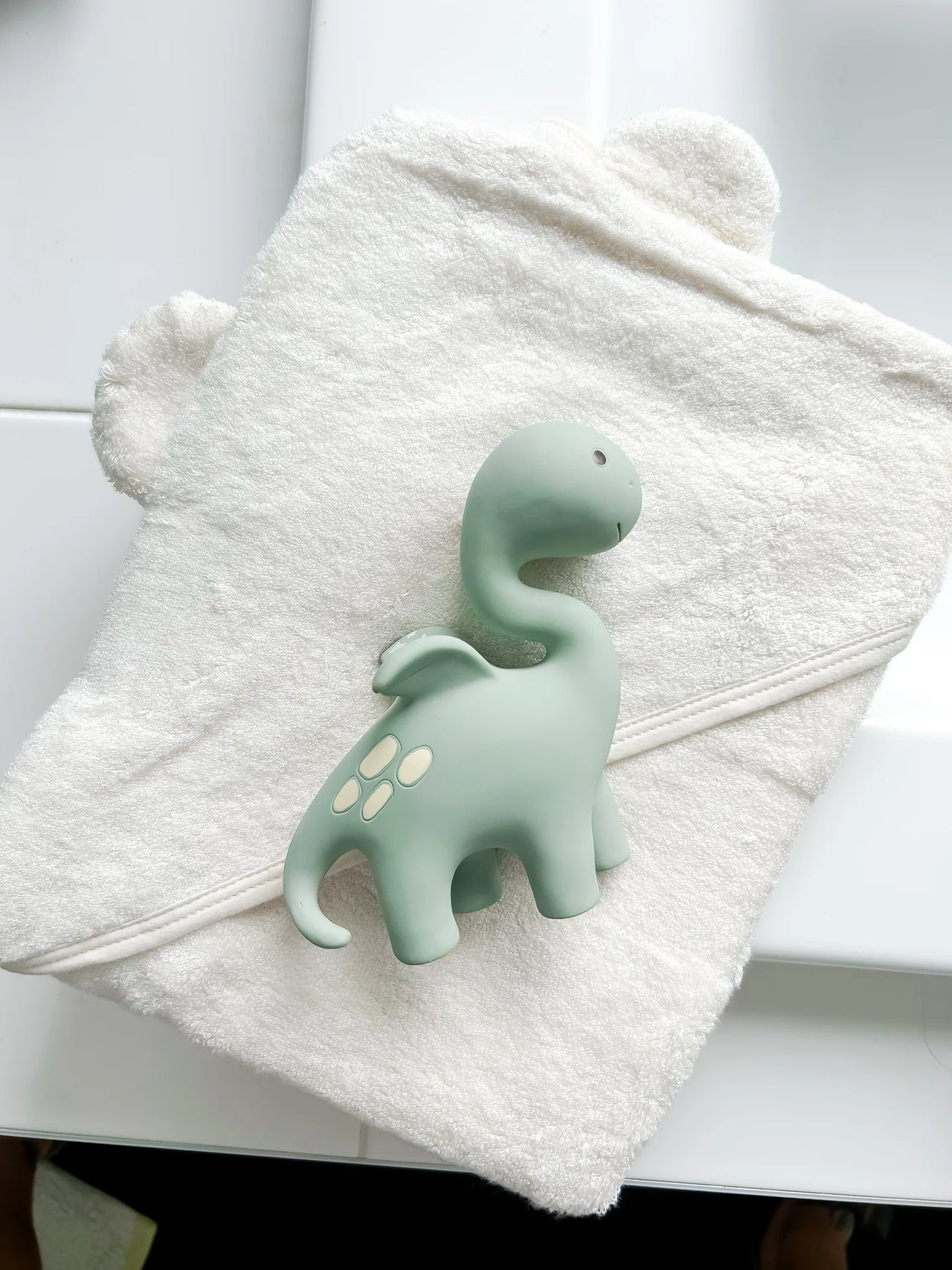 WINNIE PARKES DIPLO THE DINO-DRAGON NATURAL RUBBER TEETHER - SAGE