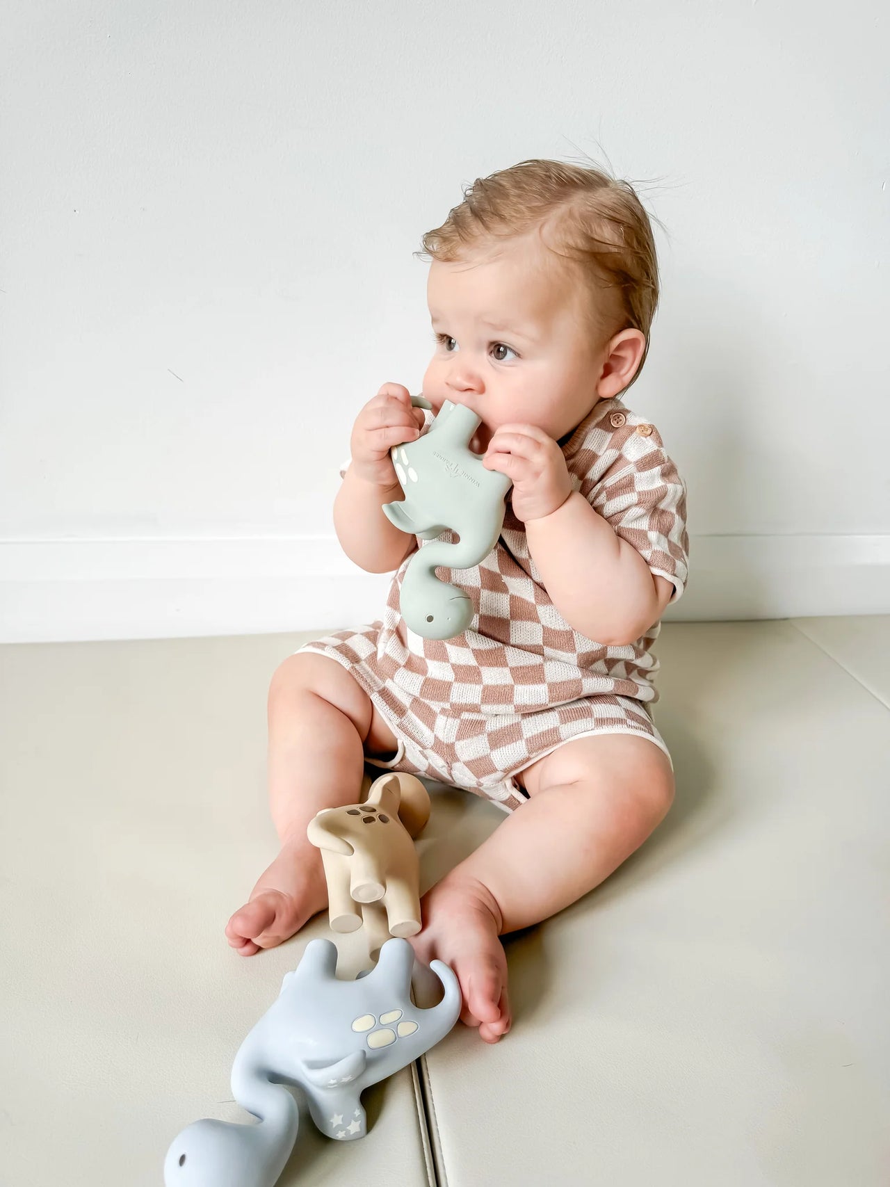WINNIE PARKES DIPLO THE DINO-DRAGON NATURAL RUBBER TEETHER - BLUE