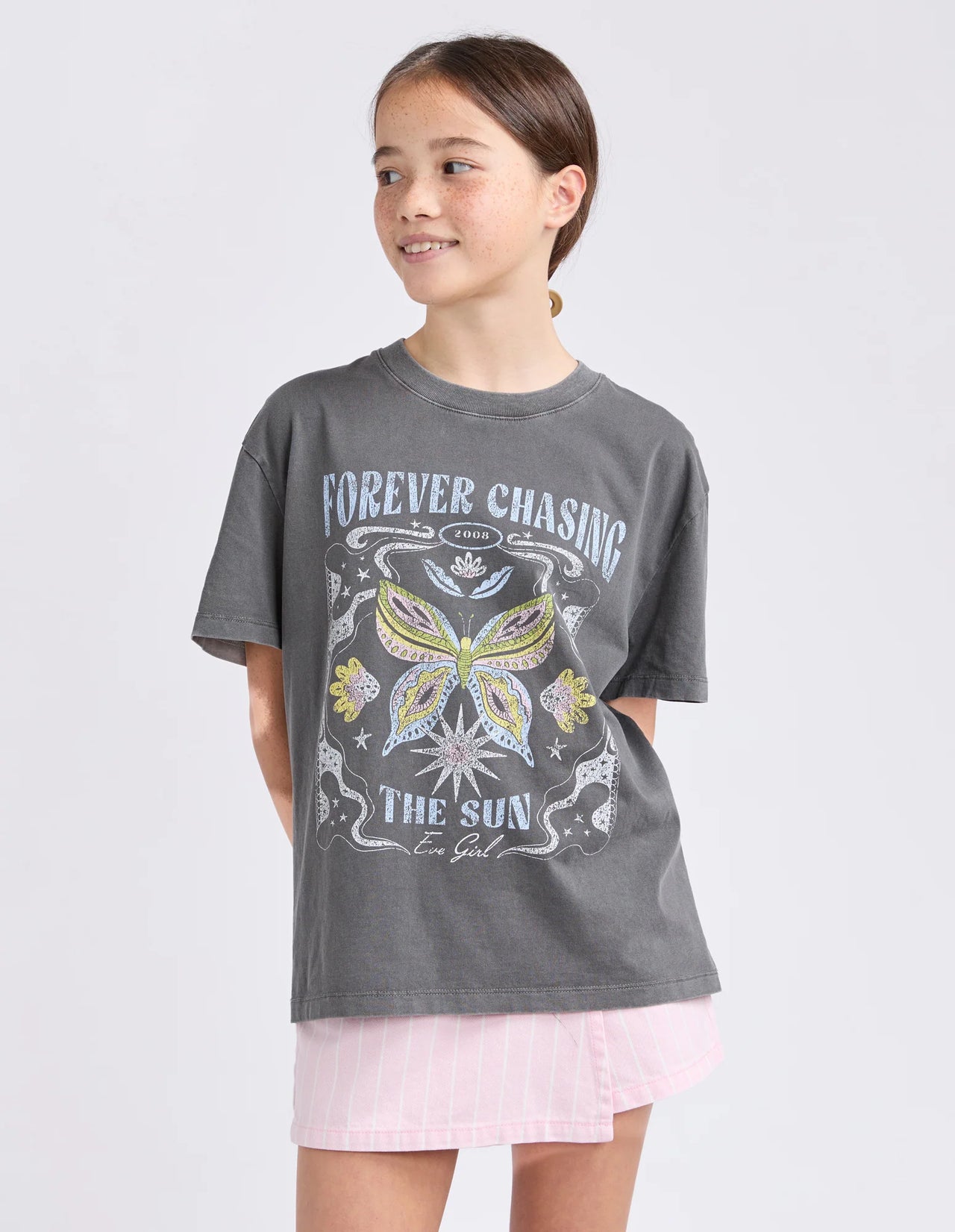 EVE GIRL CHASING THE SUN TEE