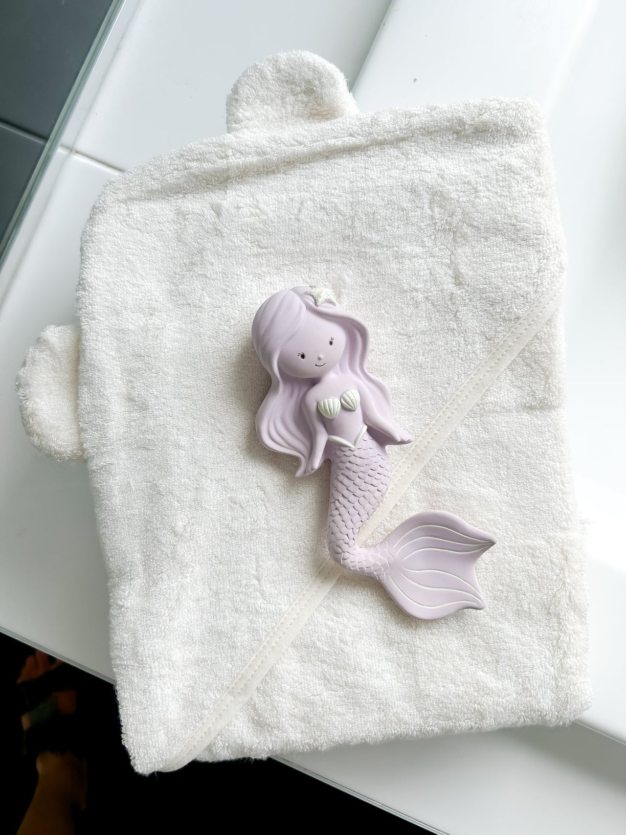 WINNIE PARKES MAEVE THE MERMAID NATURAL RUBBER TEETHER - GRAPE