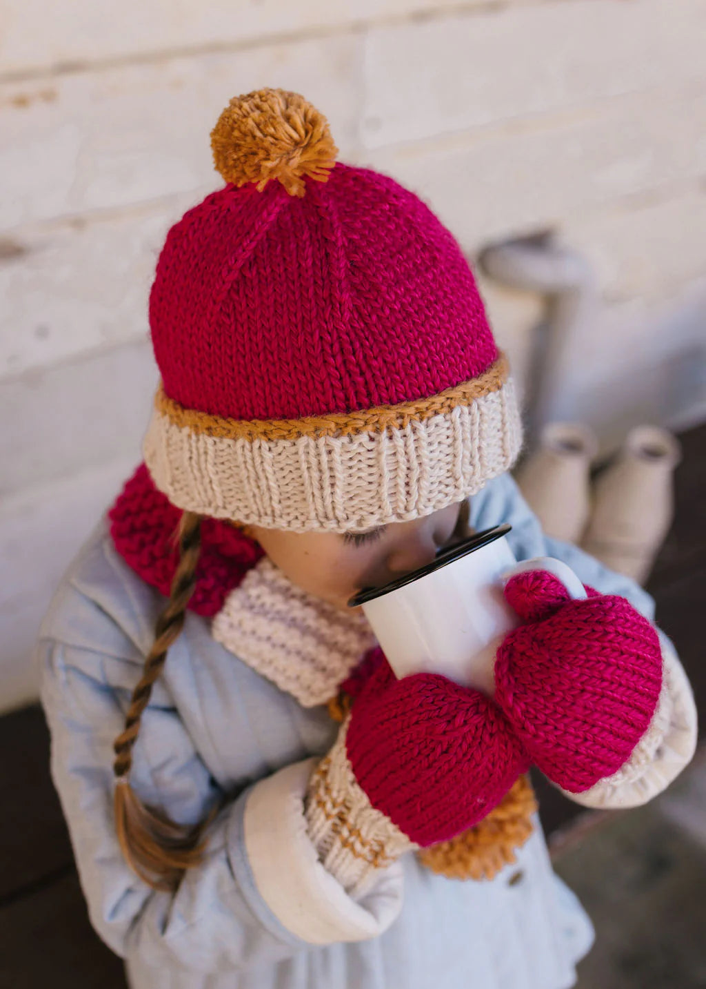 ACORN TEDDY BEANIE FUSCHIA & CARAMEL