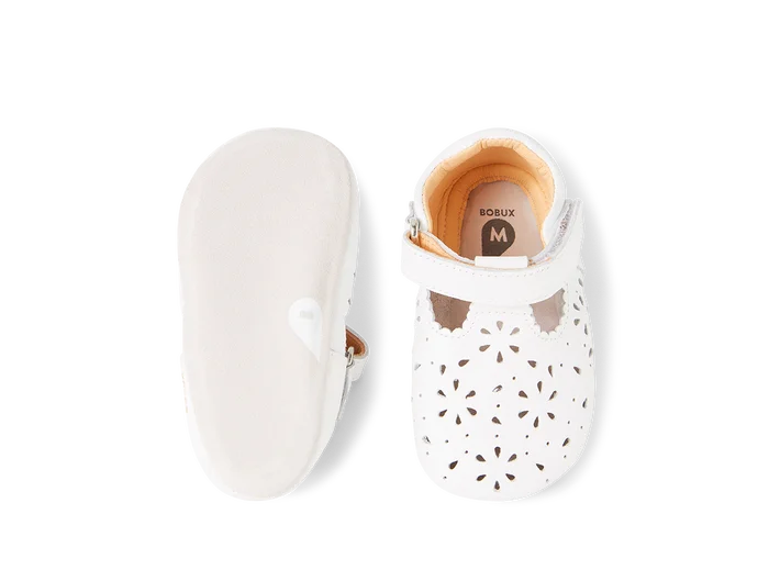 BOBUX SOFT SOLE LACEY WHITE