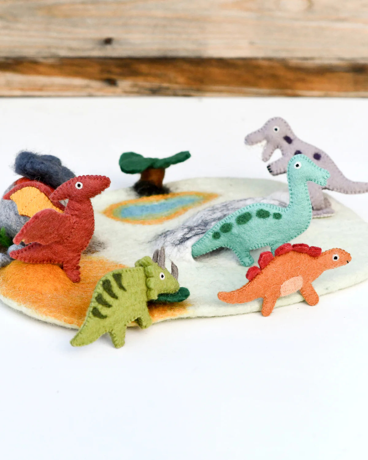 TARA TREASURES DINOSAUR FINGER PUPPETS SET