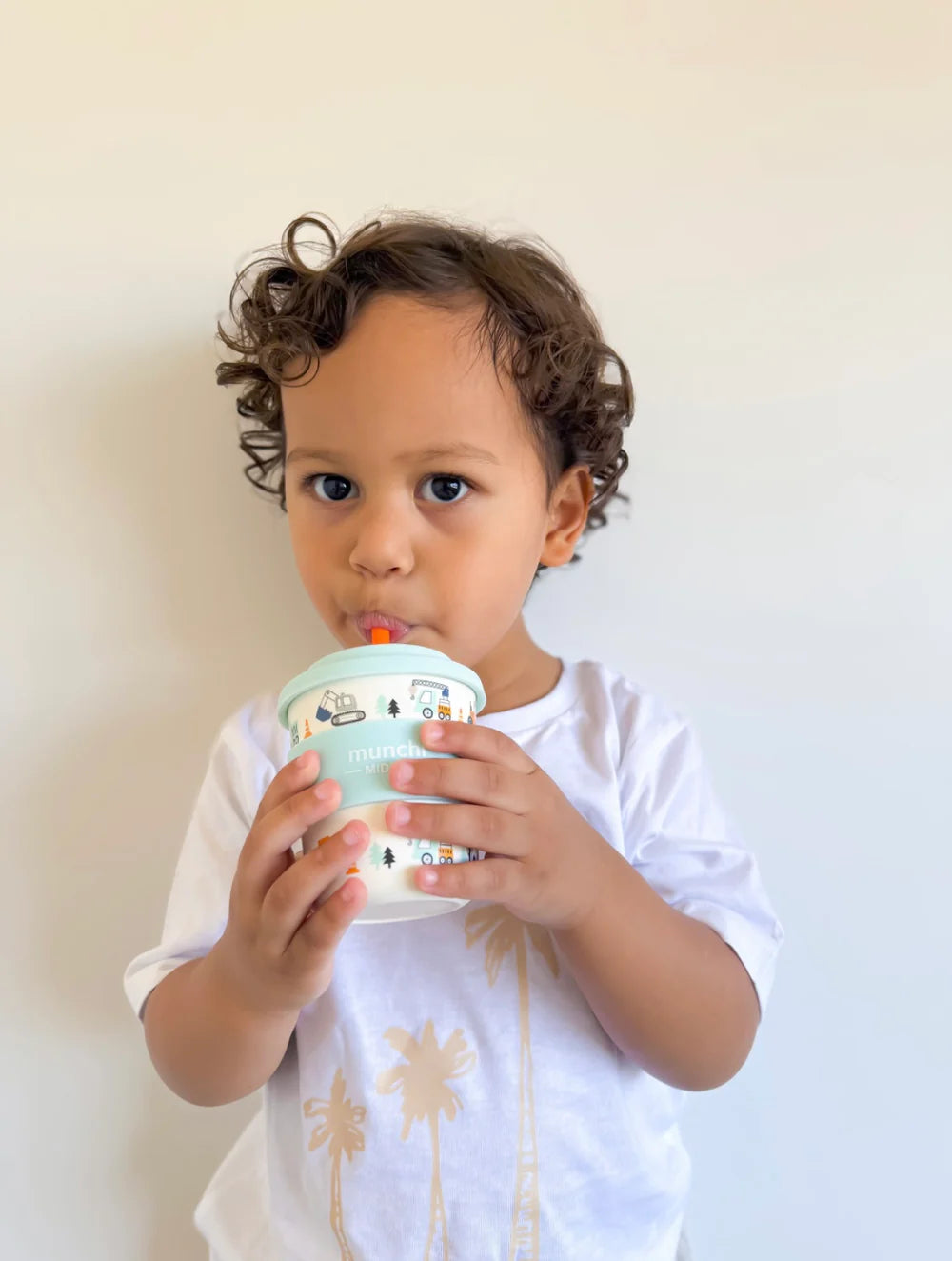 MUNCHI TRUCK MIDDIE SINGLE CUP (8oz/240ml) WITH ORANGE STRAW