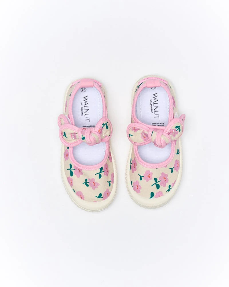 WALNUT MILLIE CANVAS POPPIES