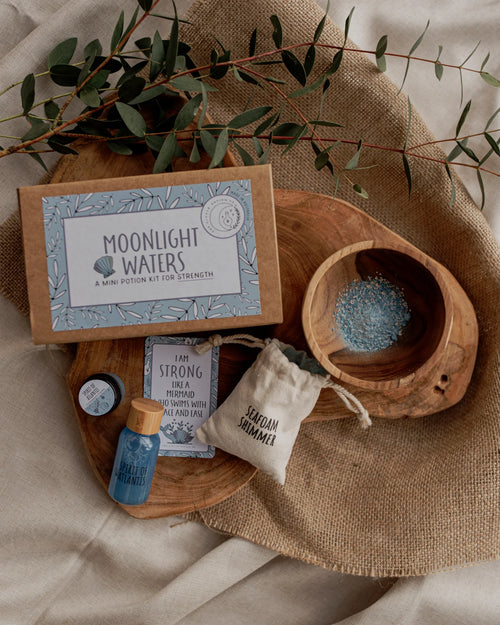THE LITTLE POTION CO - MINI MOONLIGHT WATERS POTION KIT - A POTION FOR STRENGTH