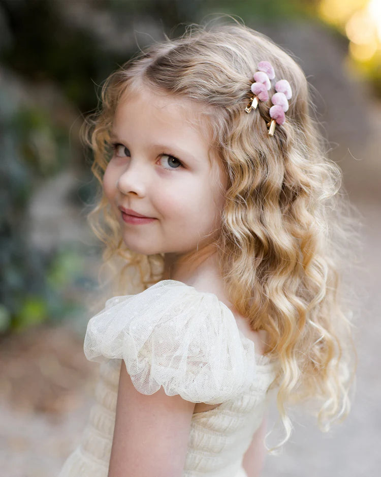 NORA LEE VELVET HEART CLIPS - RASPBERRY