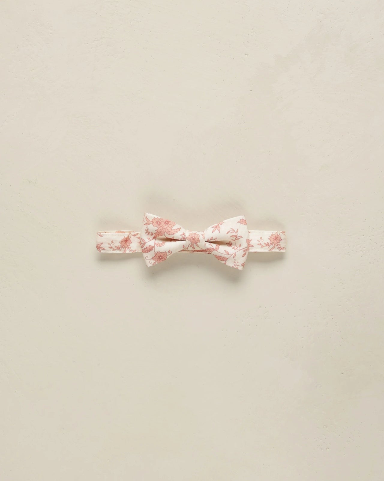NORA LEE BOW TIE / PINK TOILE - NATURAL