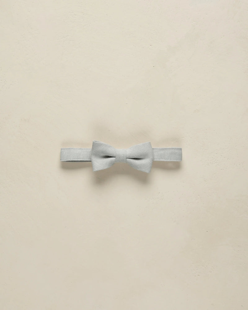 NORA LEE BOW TIE / POWDER BLUE