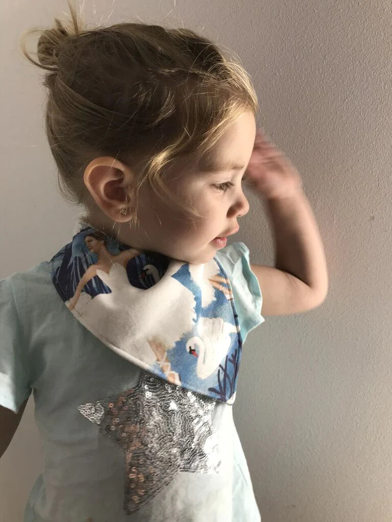 LITTLE WARRIOR & CO ORGANIC COTTON BANDANA BIB- SWAN LAKE