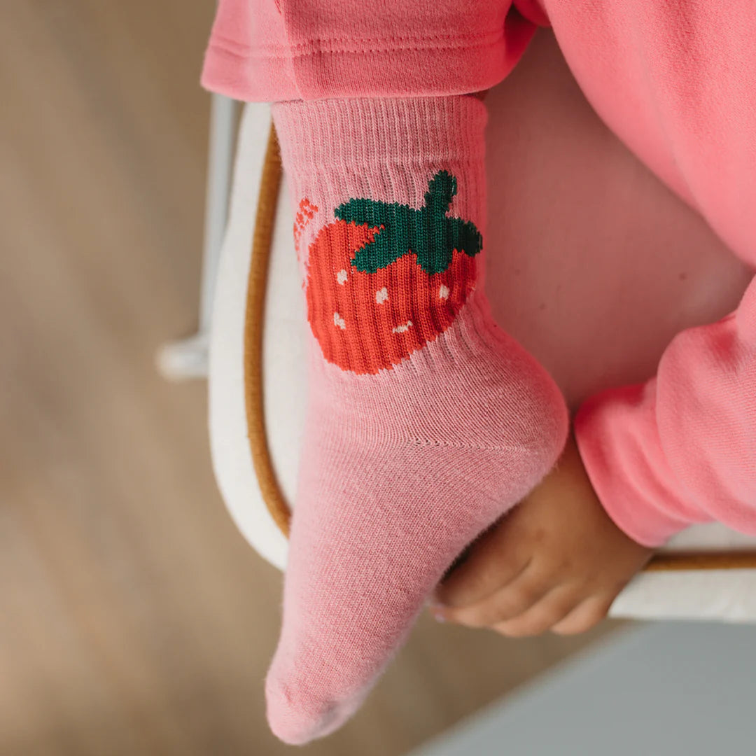 GOLDEN CHILDREN STRAWBERRY CAKE SOCKS