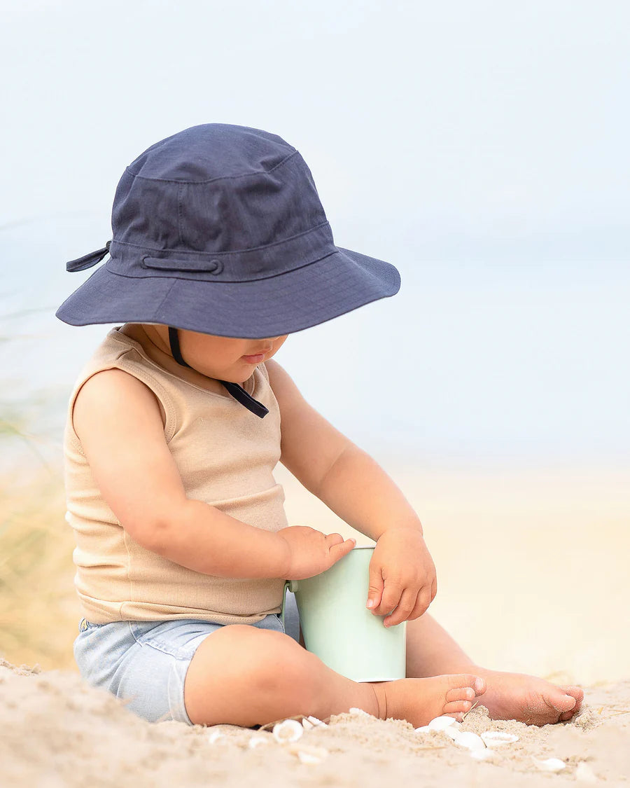 TOSHI SUNHAT OLLY INK