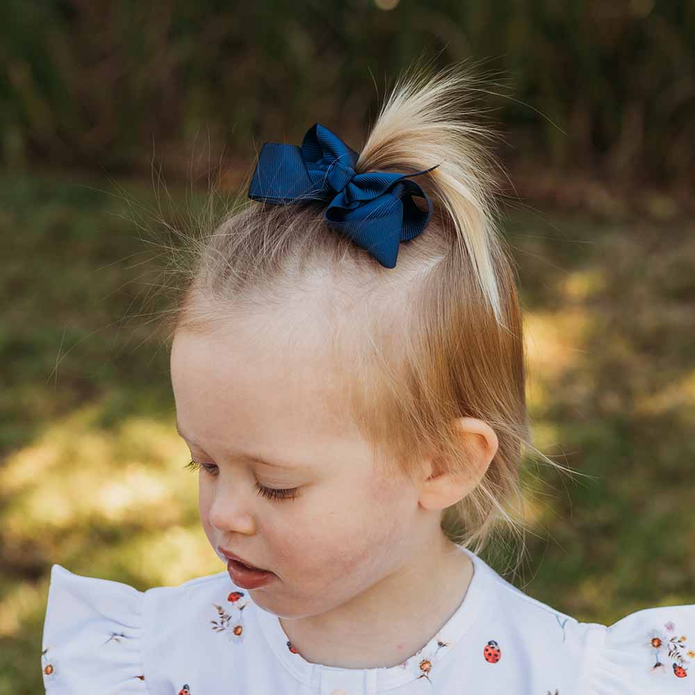 NAVY BOW CLIP
