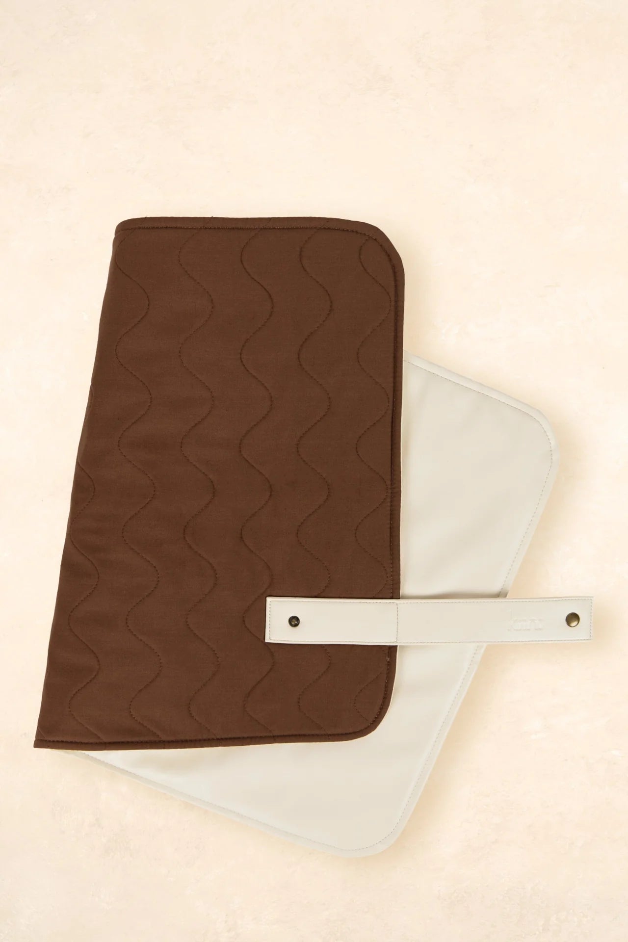 KIIN LUXE TRAVEL CHANGE MAT CHOCOLATE