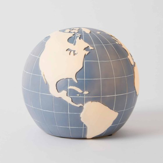 WORLD GLOBE SCULPTURED LIGHT